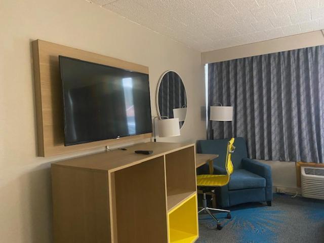 Days Inn By Wyndham Scranton Pa Dickson City Exterior foto
